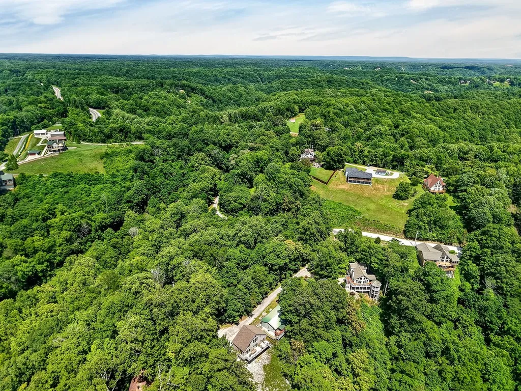 241 Nautilus Point Silver Point TN 38582