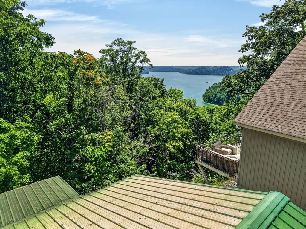241 Nautilus Point Silver Point TN 38582