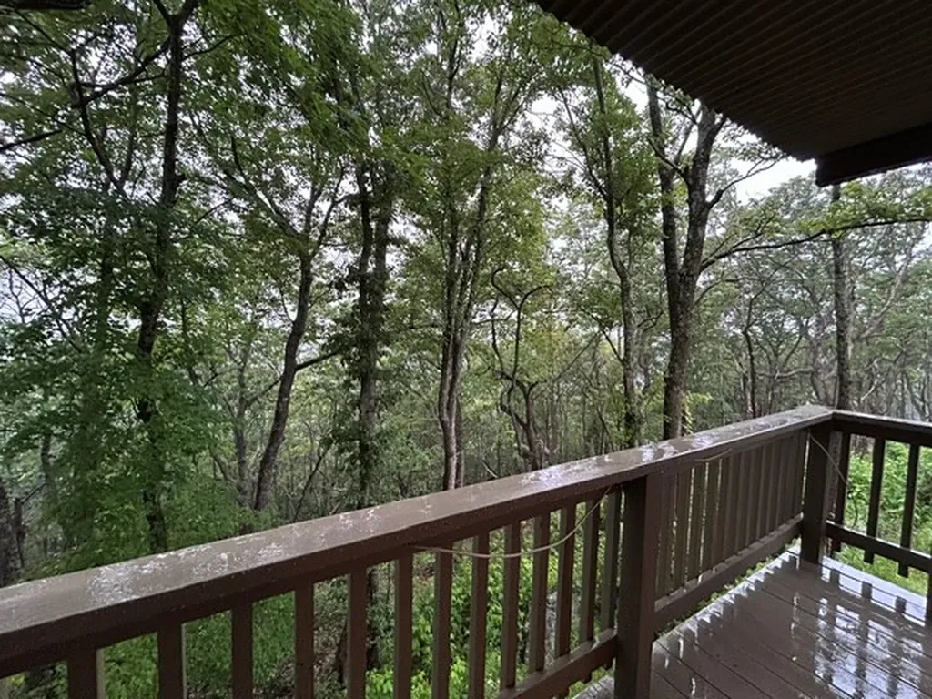 391 Moytoy Crab Orchard TN 37723