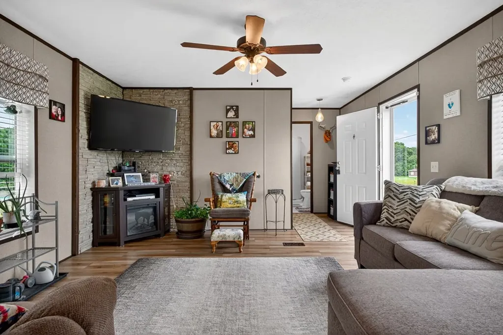 175 Humphrey Road Walling TN 38587