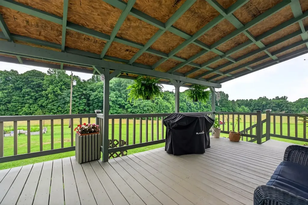 175 Humphrey Road Walling TN 38587