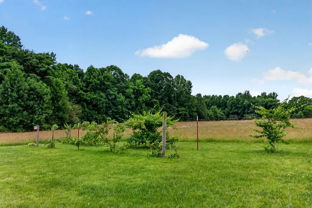 175 Humphrey Road Walling TN 38587