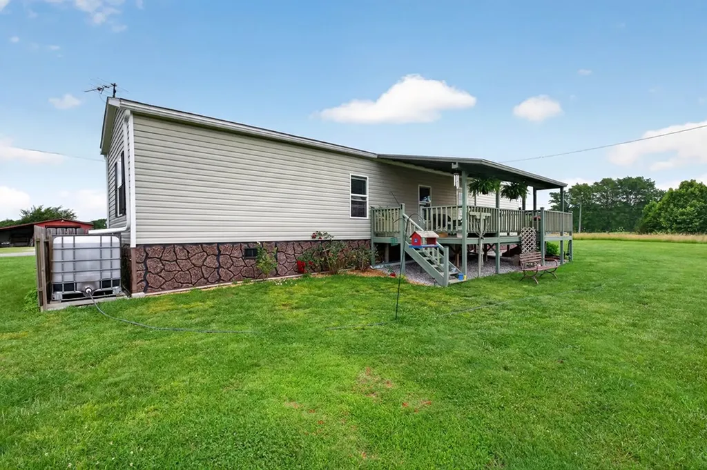 175 Humphrey Road Walling TN 38587