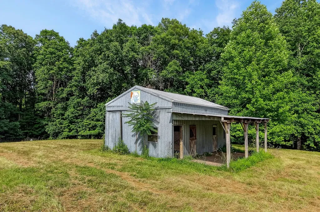 744 King Ridge Road Dowelltown TN 37059