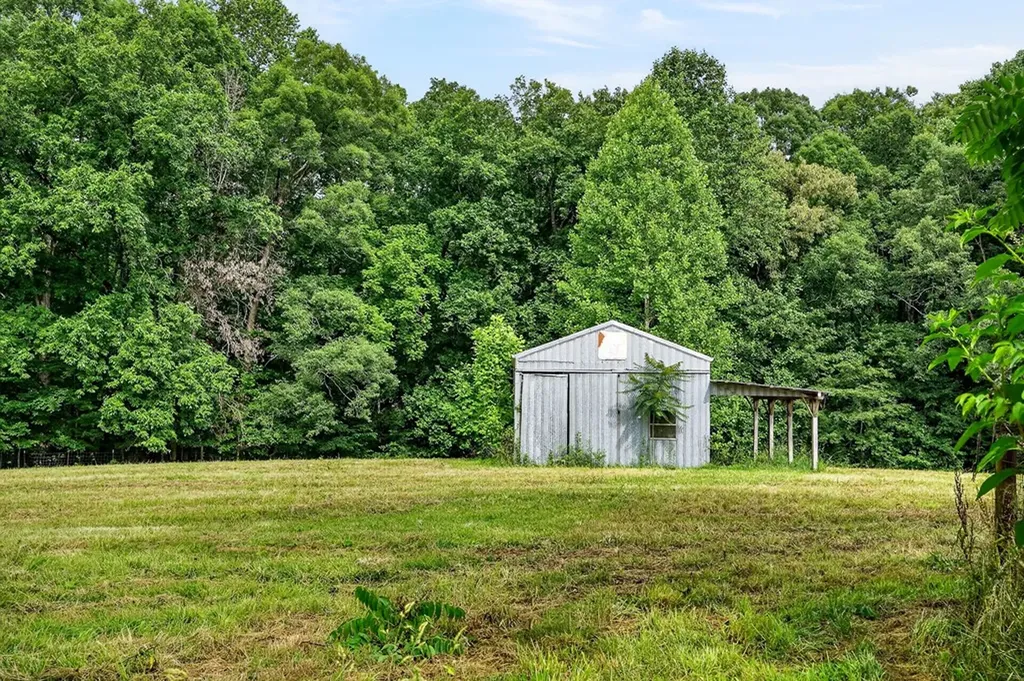 744 King Ridge Road Dowelltown TN 37059