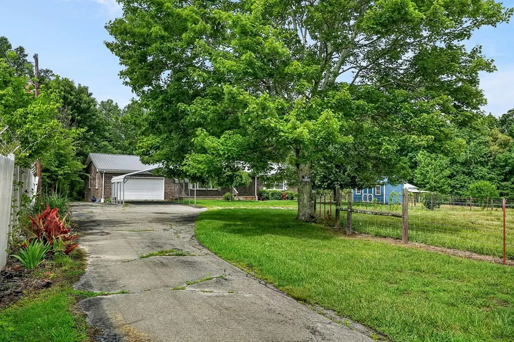 744 King Ridge Road Dowelltown TN 37059