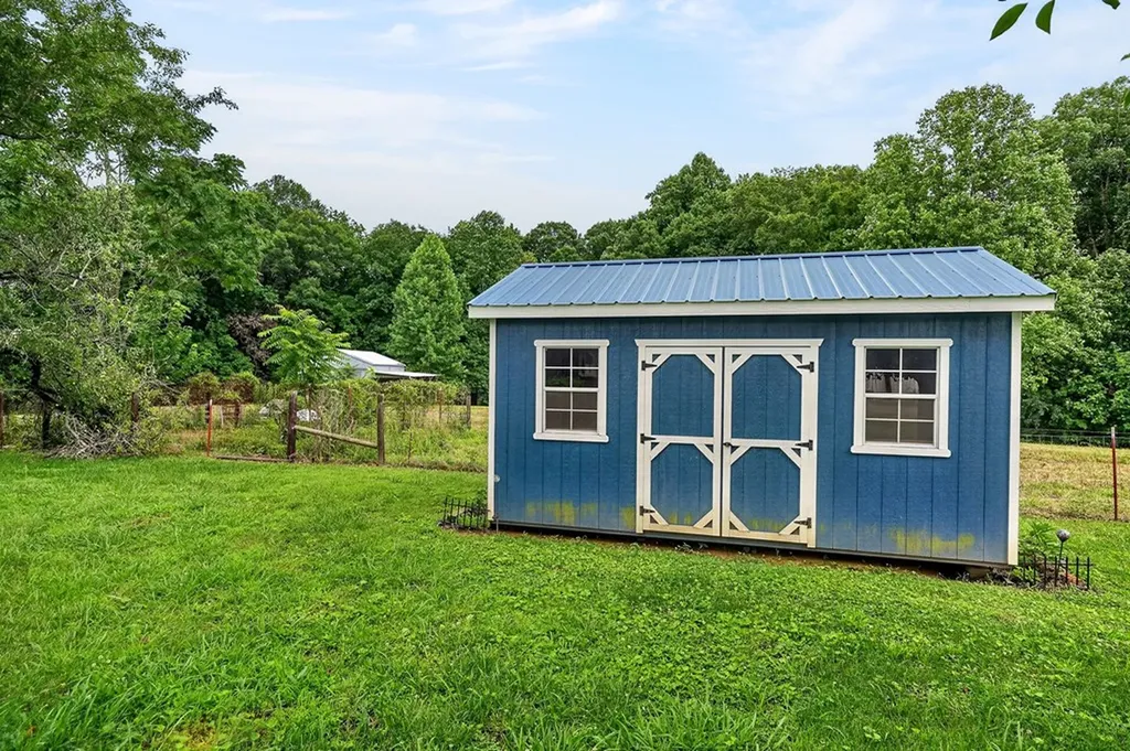 744 King Ridge Road Dowelltown TN 37059