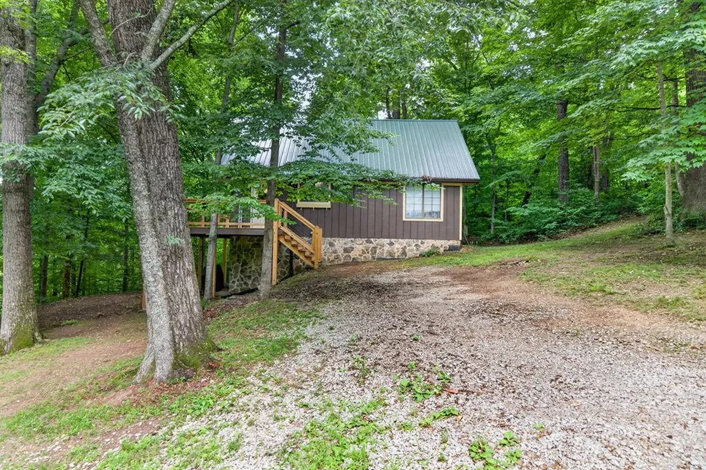 57 Steve Rich Road Red Boiling Springs TN 37150