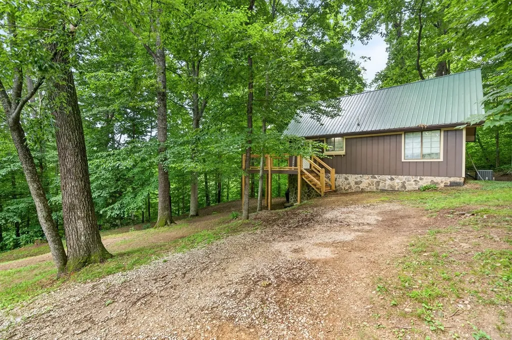 57 Steve Rich Road Red Boiling Springs TN 37150