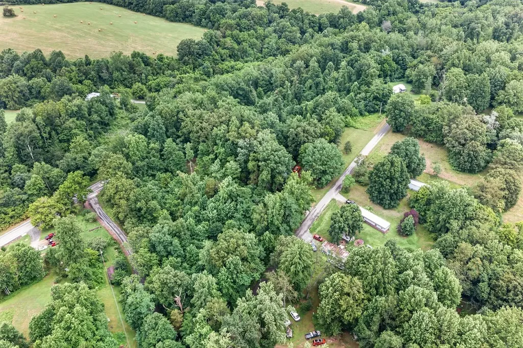 57 Steve Rich Road Red Boiling Springs TN 37150