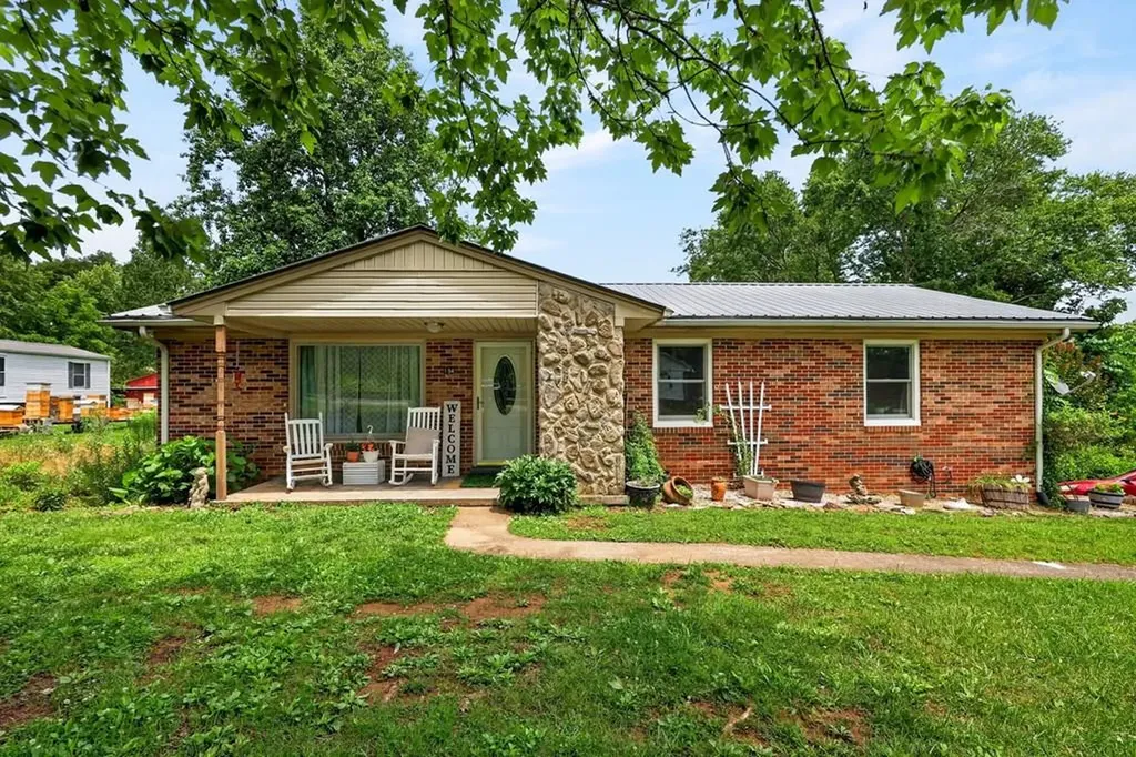 194 Meadowbrook Circle Livingston TN 38570