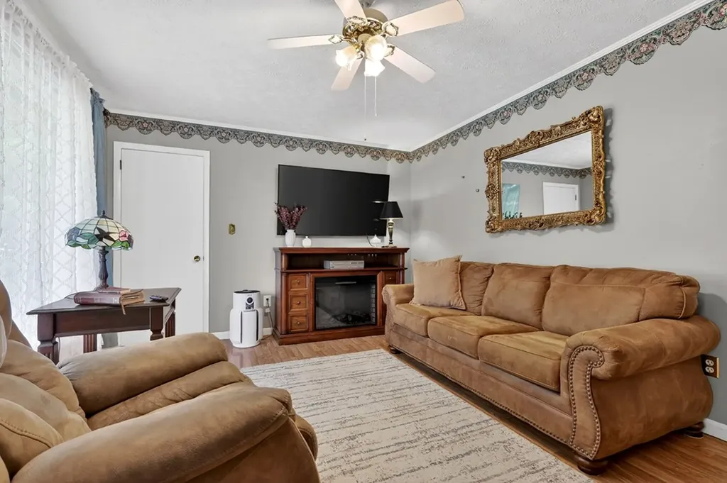 194 Meadowbrook Circle Livingston TN 38570