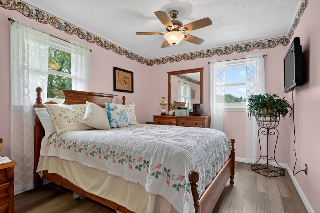 194 Meadowbrook Circle Livingston TN 38570