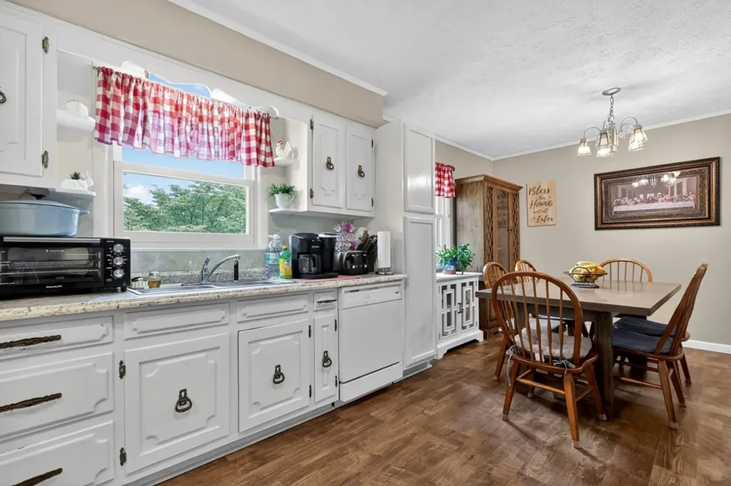 194 Meadowbrook Circle Livingston TN 38570