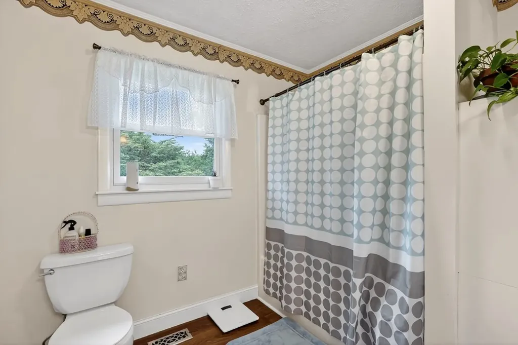 194 Meadowbrook Circle Livingston TN 38570