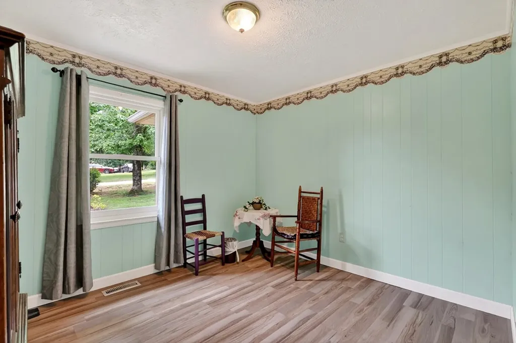 194 Meadowbrook Circle Livingston TN 38570