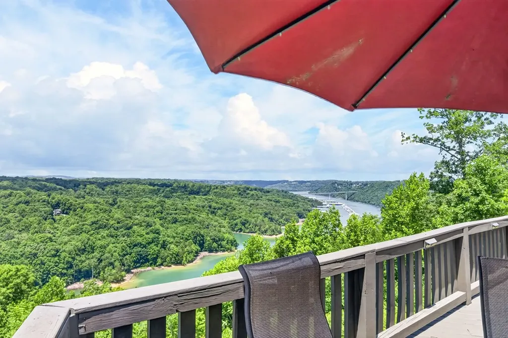2051 Scenic View Court Byrdstown TN 38549