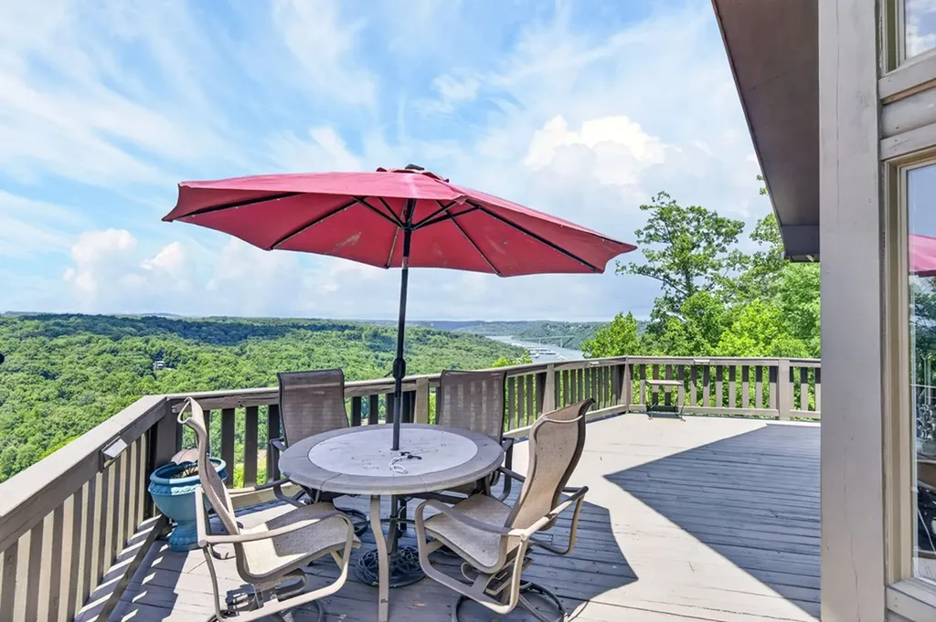 2051 Scenic View Court Byrdstown TN 38549