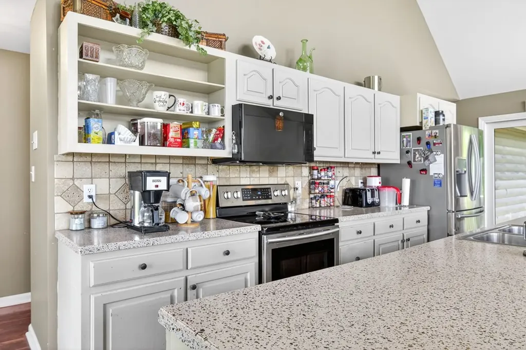 2051 Scenic View Court Byrdstown TN 38549