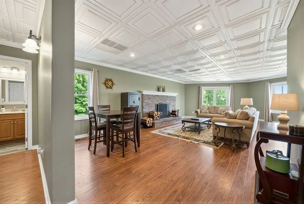 2051 Scenic View Court Byrdstown TN 38549