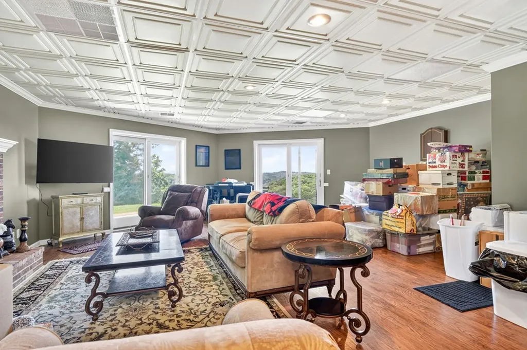 2051 Scenic View Court Byrdstown TN 38549