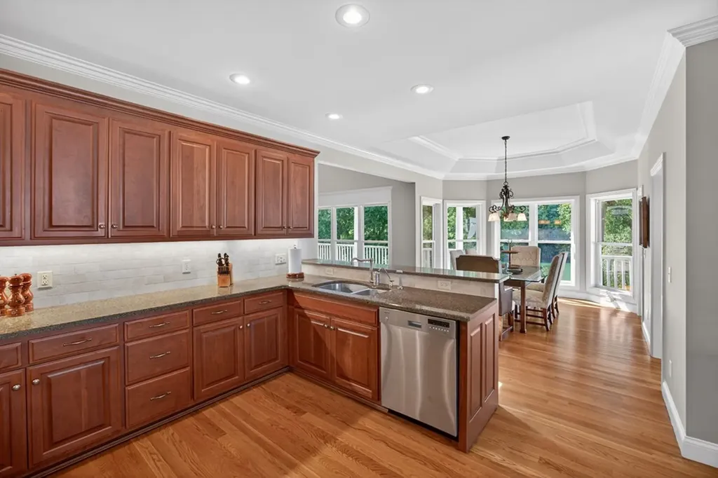 415 River Oaks Drive Sparta TN 38583