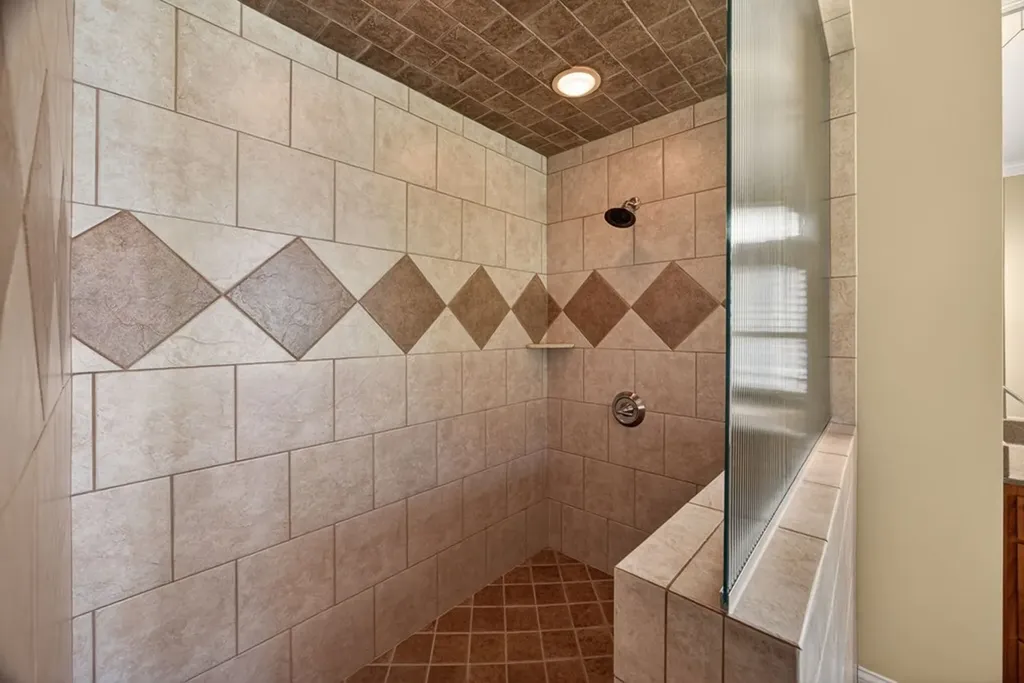 415 River Oaks Drive Sparta TN 38583