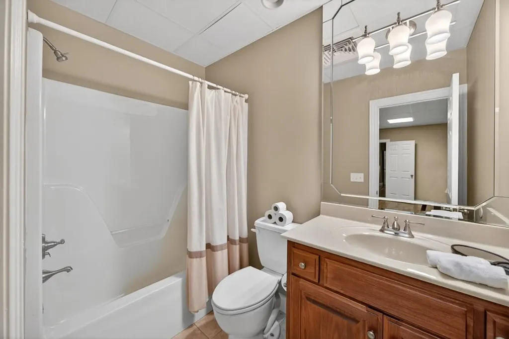 415 River Oaks Drive Sparta TN 38583