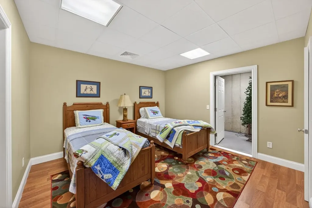 415 River Oaks Drive Sparta TN 38583