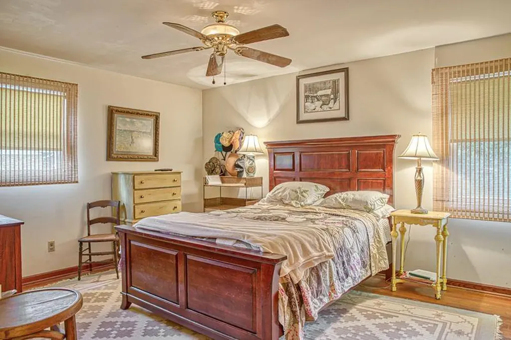 221 Obey Drive Celina TN 38551