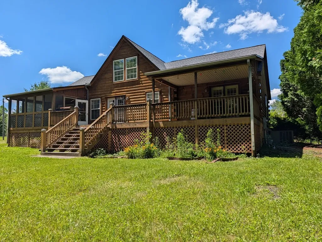 16938 N Highway 70 Monterey TN 38574
