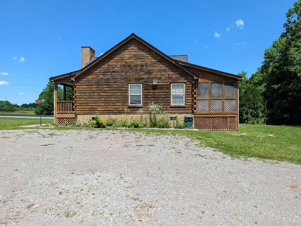16938 N Highway 70 Monterey TN 38574