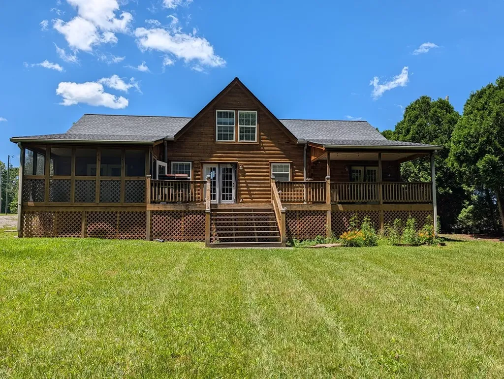 16938 N Highway 70 Monterey TN 38574