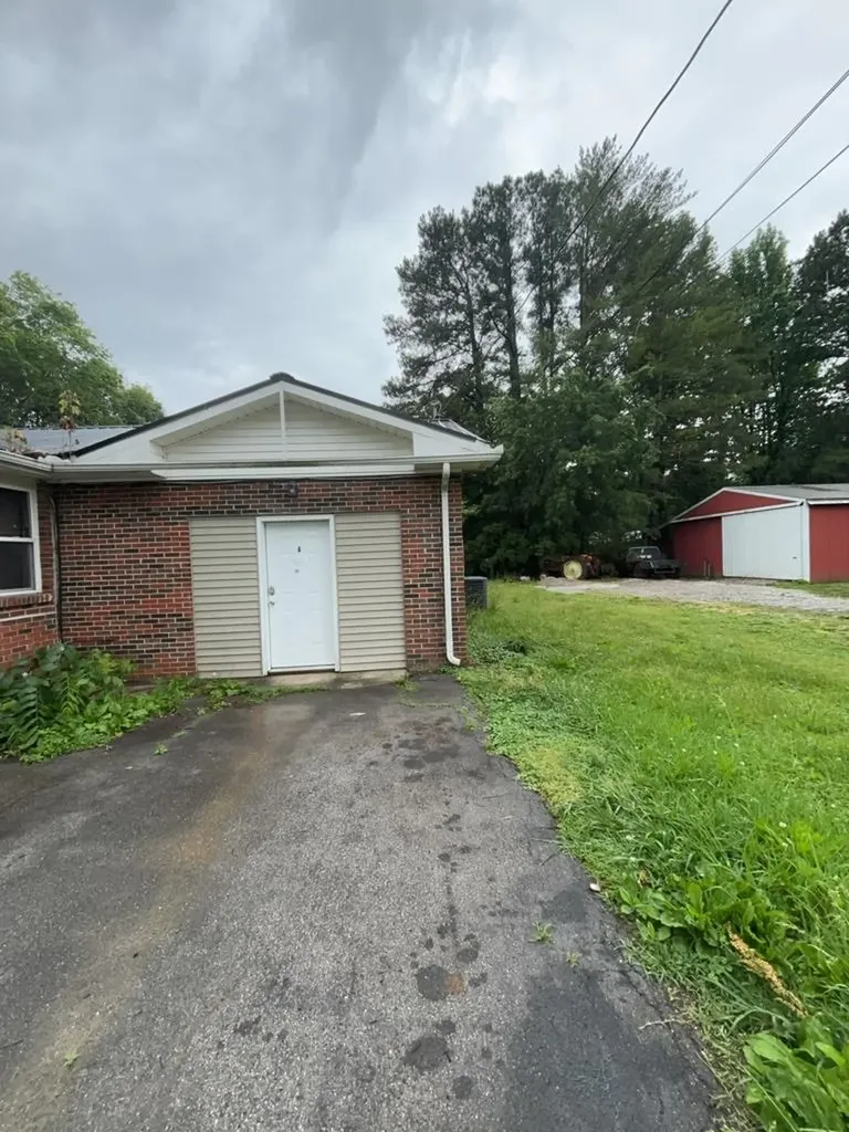512 W Maple Street Morrison TN 37357