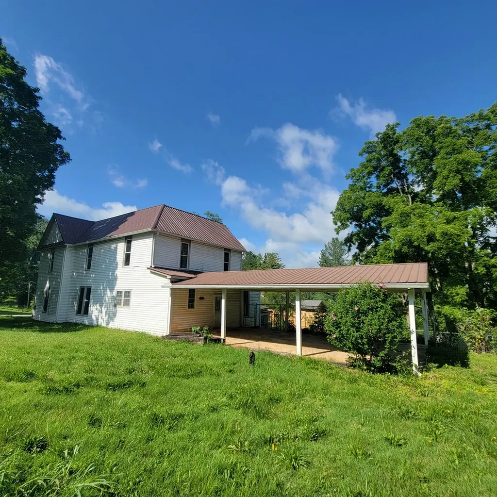 504 Evans Street Livingston TN 38570