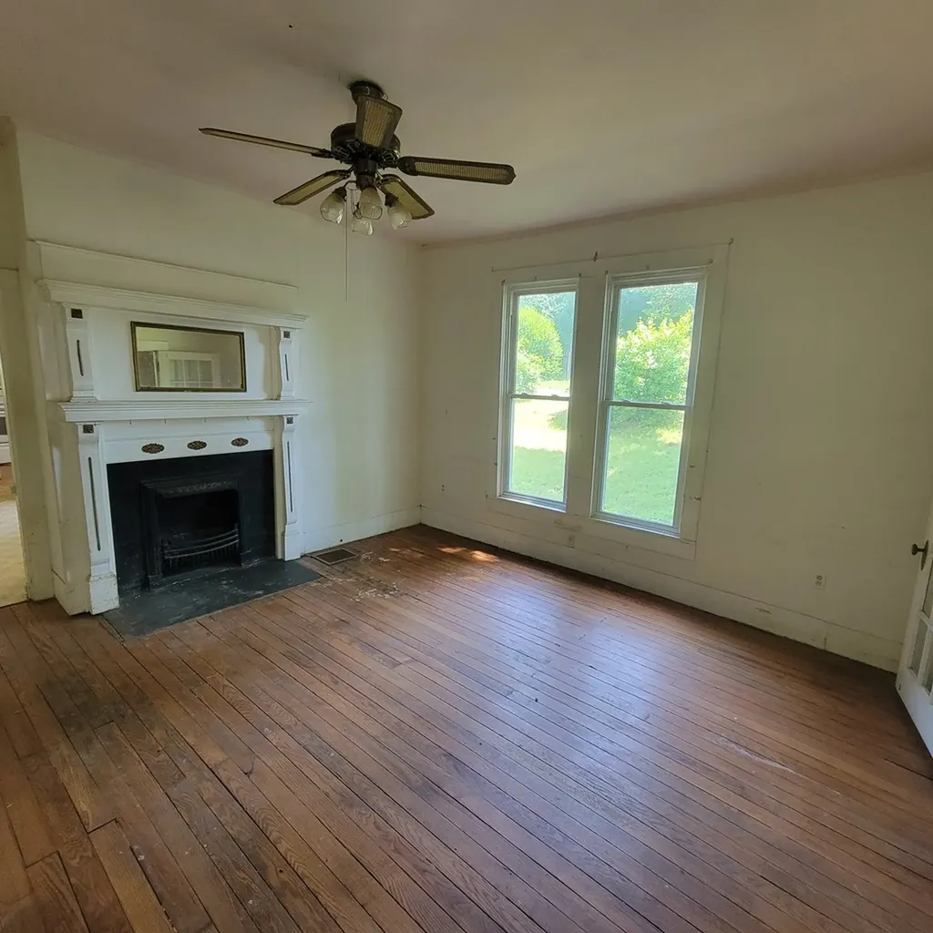 504 Evans Street Livingston TN 38570