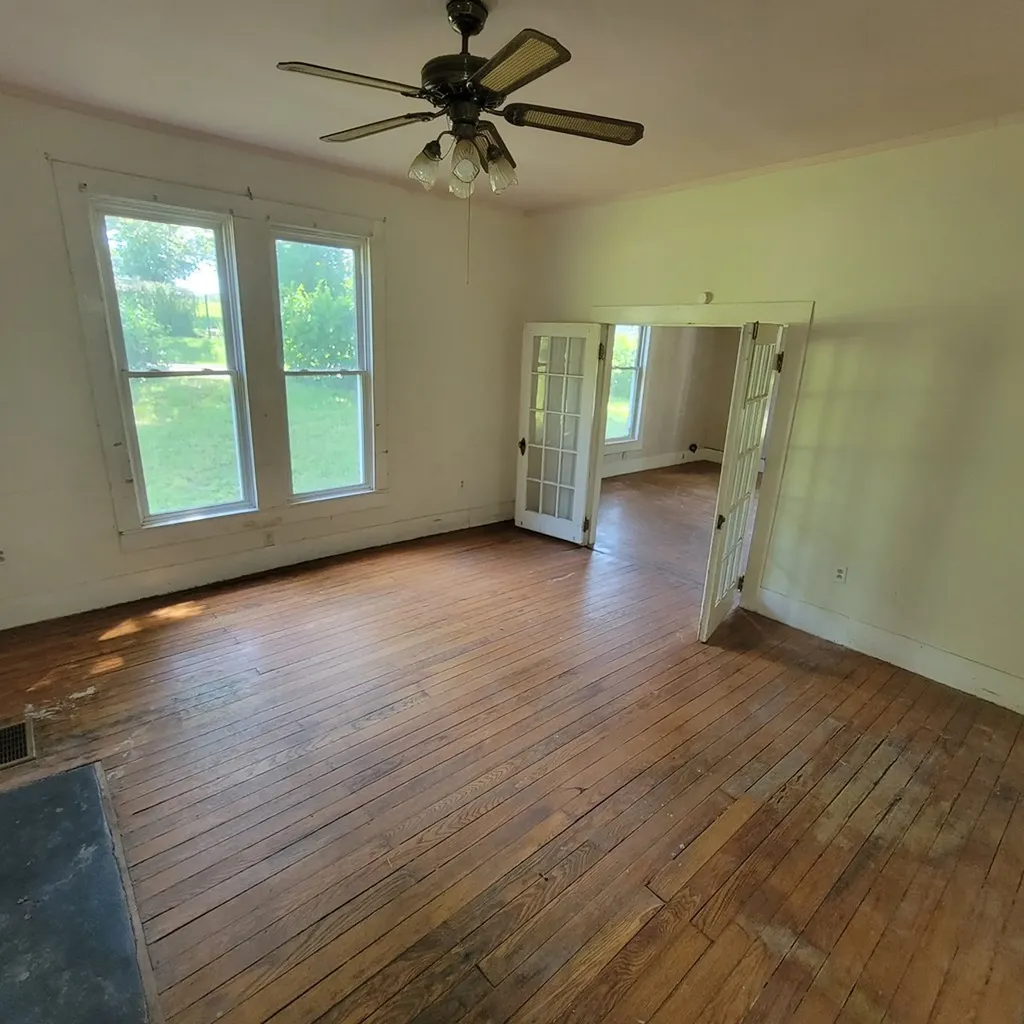 504 Evans Street Livingston TN 38570