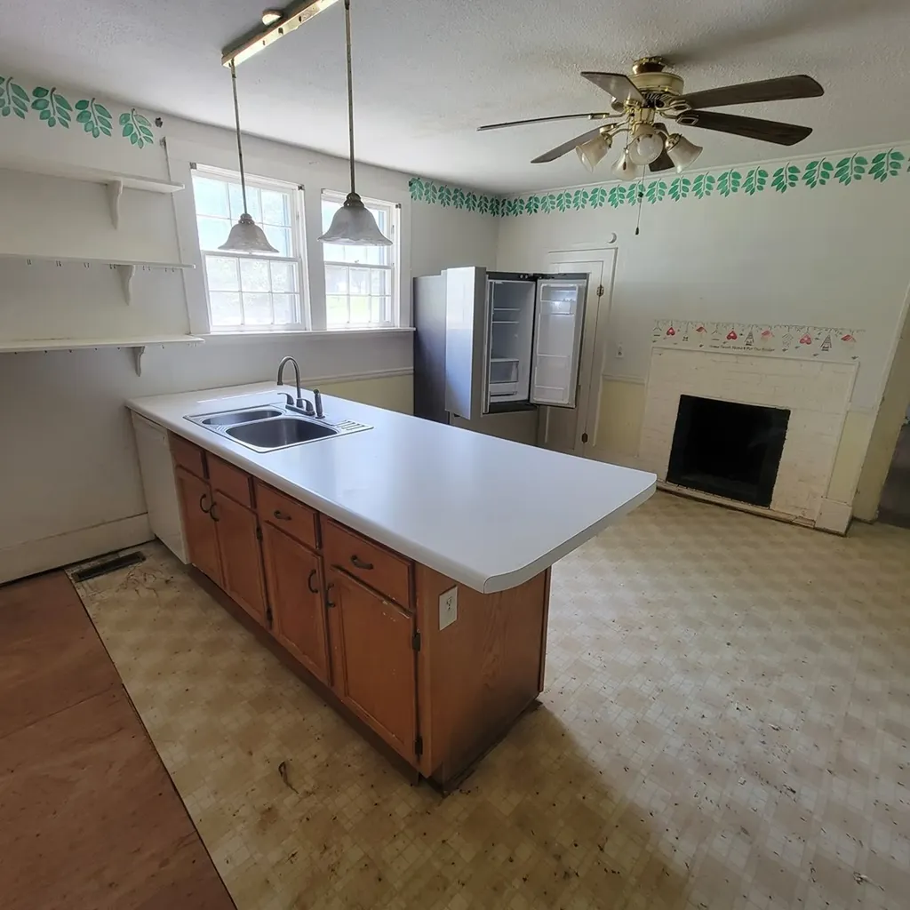 504 Evans Street Livingston TN 38570