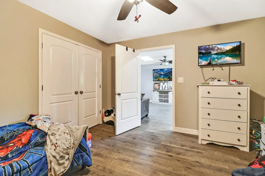 1004 Tia Lane Crossville TN 38572
