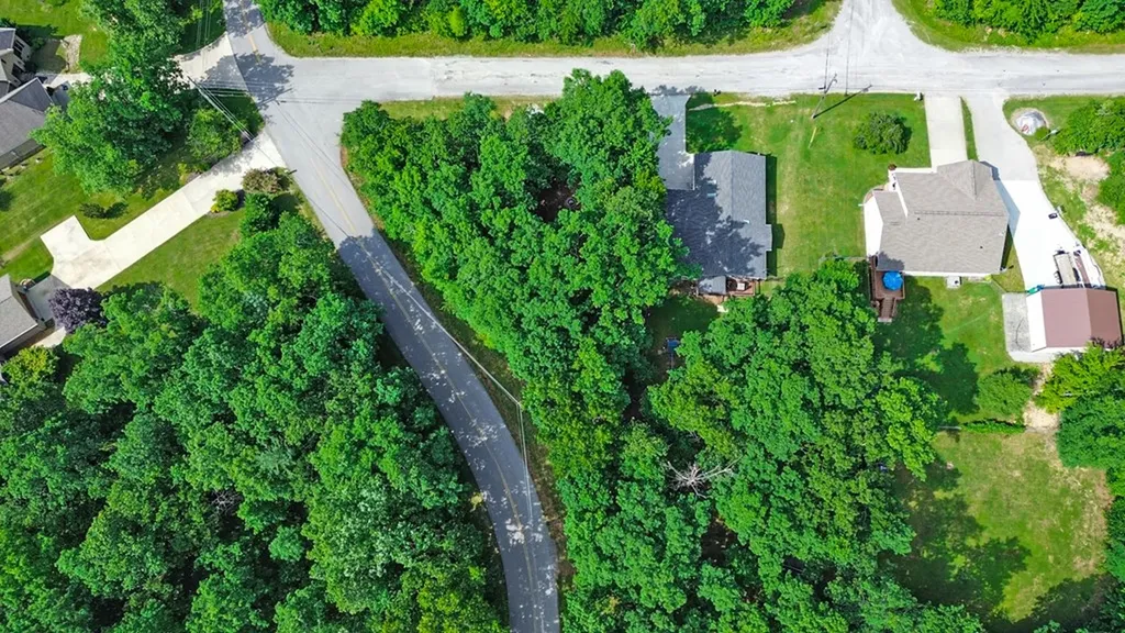1004 Tia Lane Crossville TN 38572