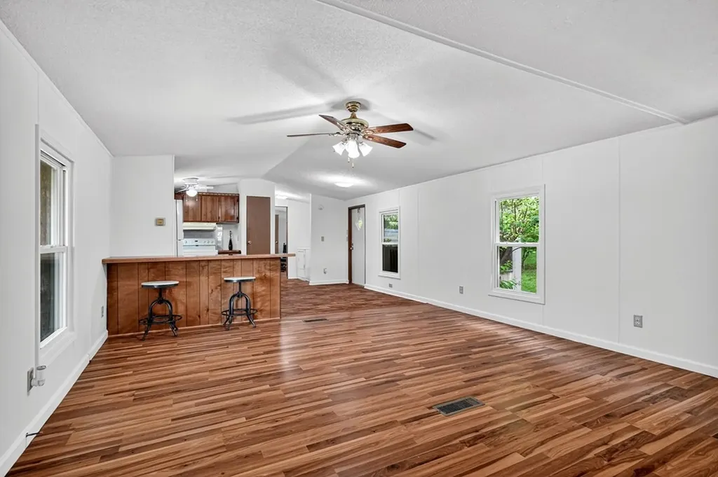 278 Aaron Pennington Lane Celina TN 38551