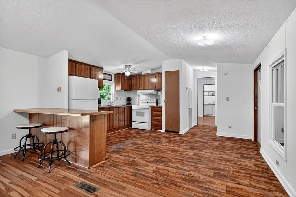 278 Aaron Pennington Lane Celina TN 38551
