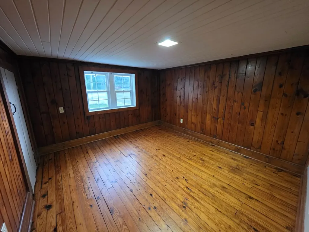 7576 Clay County Highway Moss TN 38575