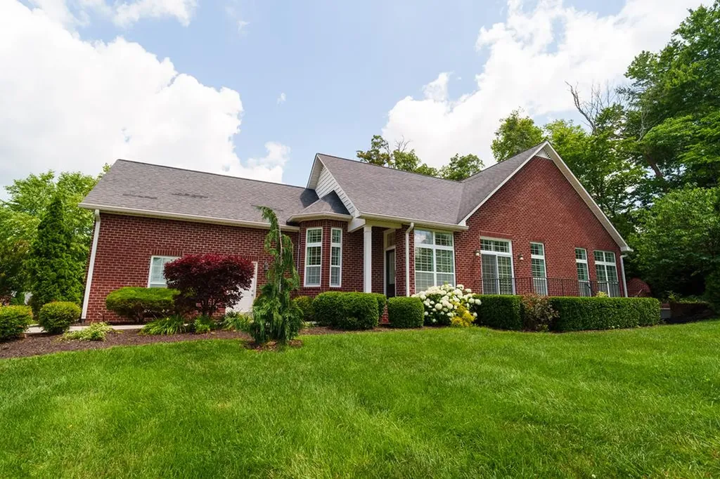 712 Maple Point Drive Cookeville TN 38501-7002