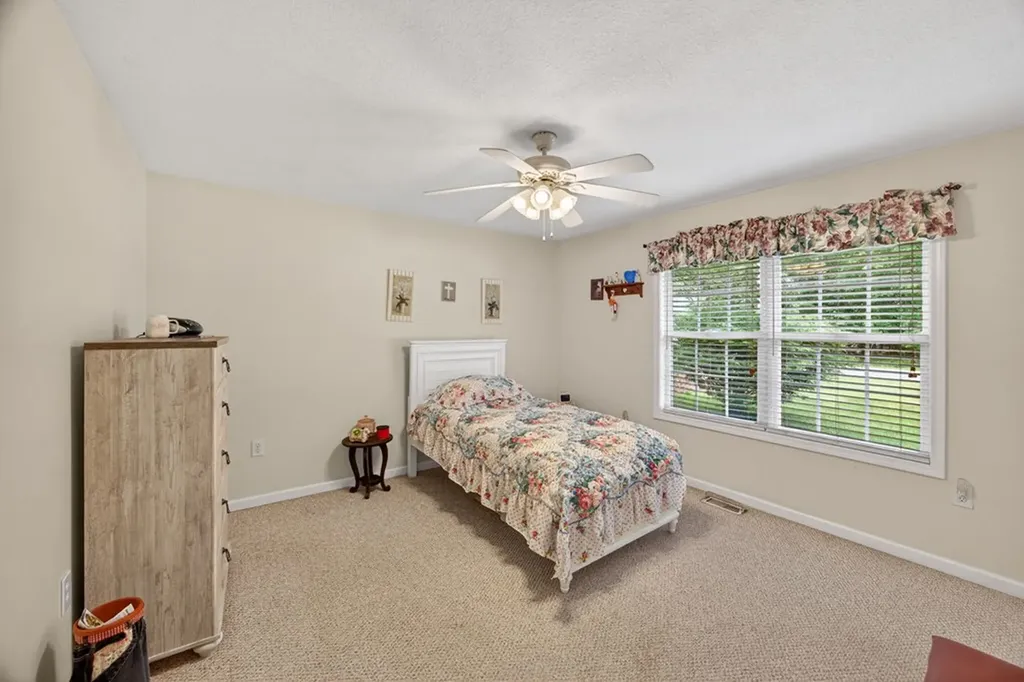 4024 Chica Road Crossville TN 38572