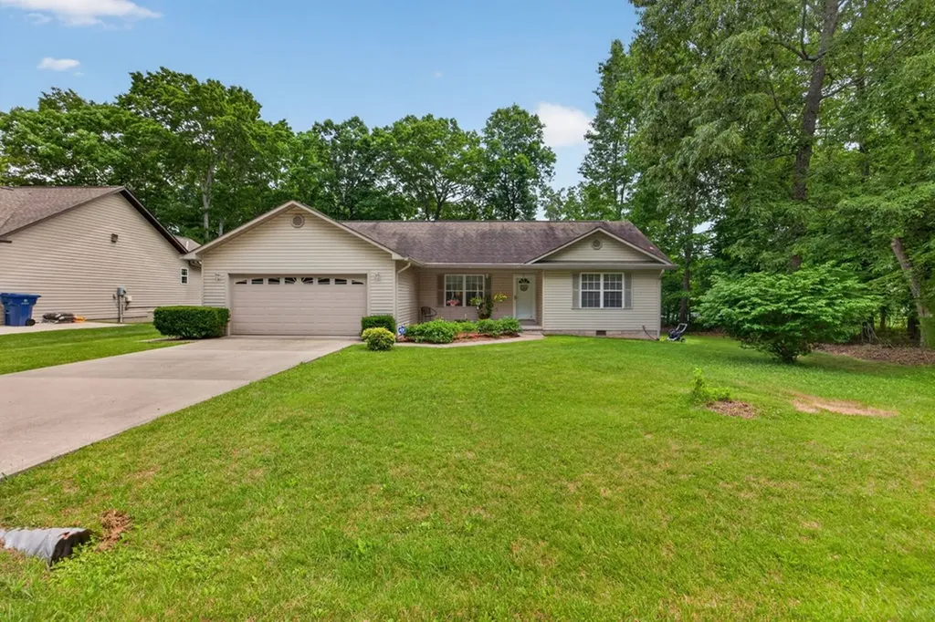 4024 Chica Road Crossville TN 38572