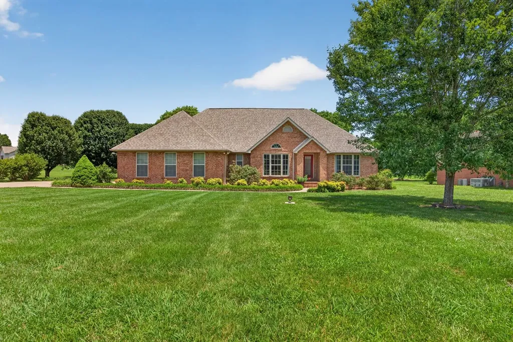 205 Hearthstone Drive Sparta TN 38583