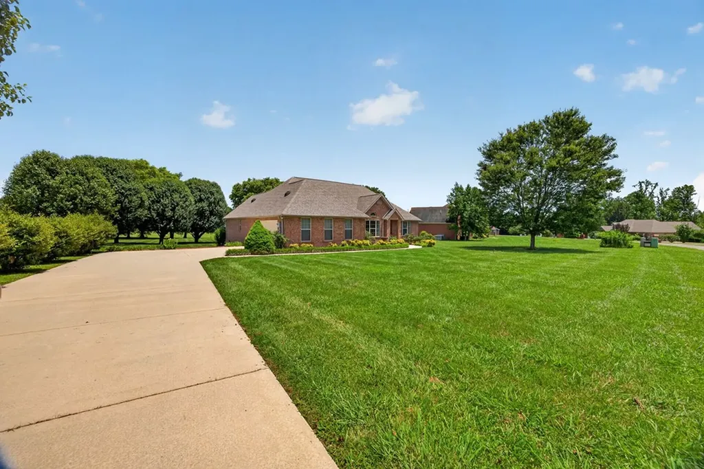 205 Hearthstone Drive Sparta TN 38583