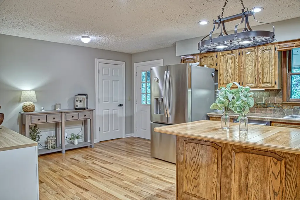3847 Post Oak Circle Cookeville TN 38506