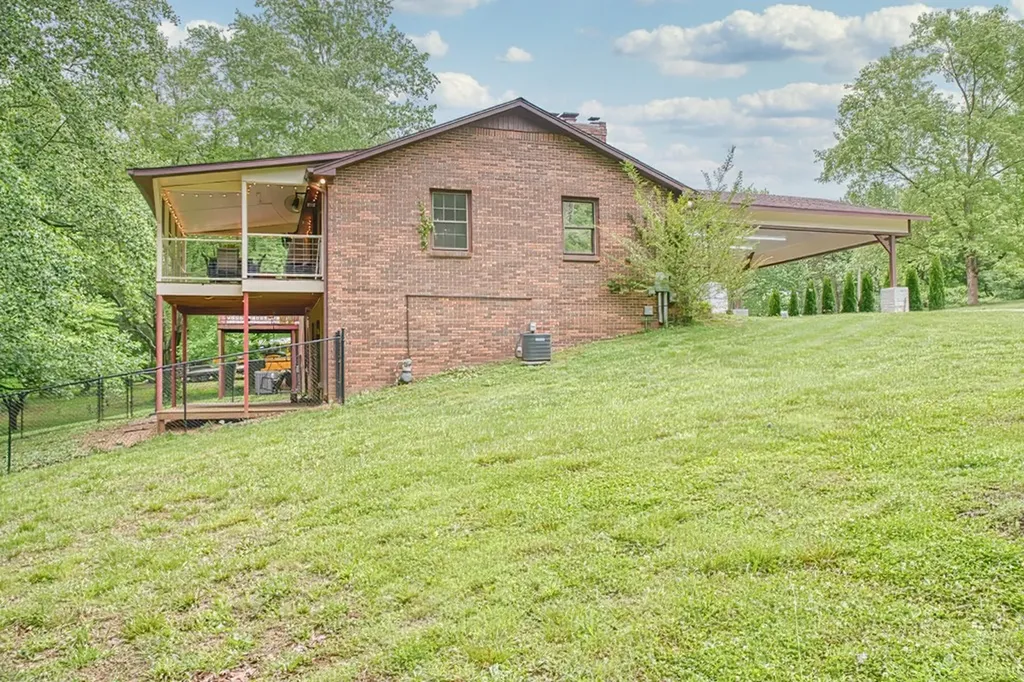 3847 Post Oak Circle Cookeville TN 38506